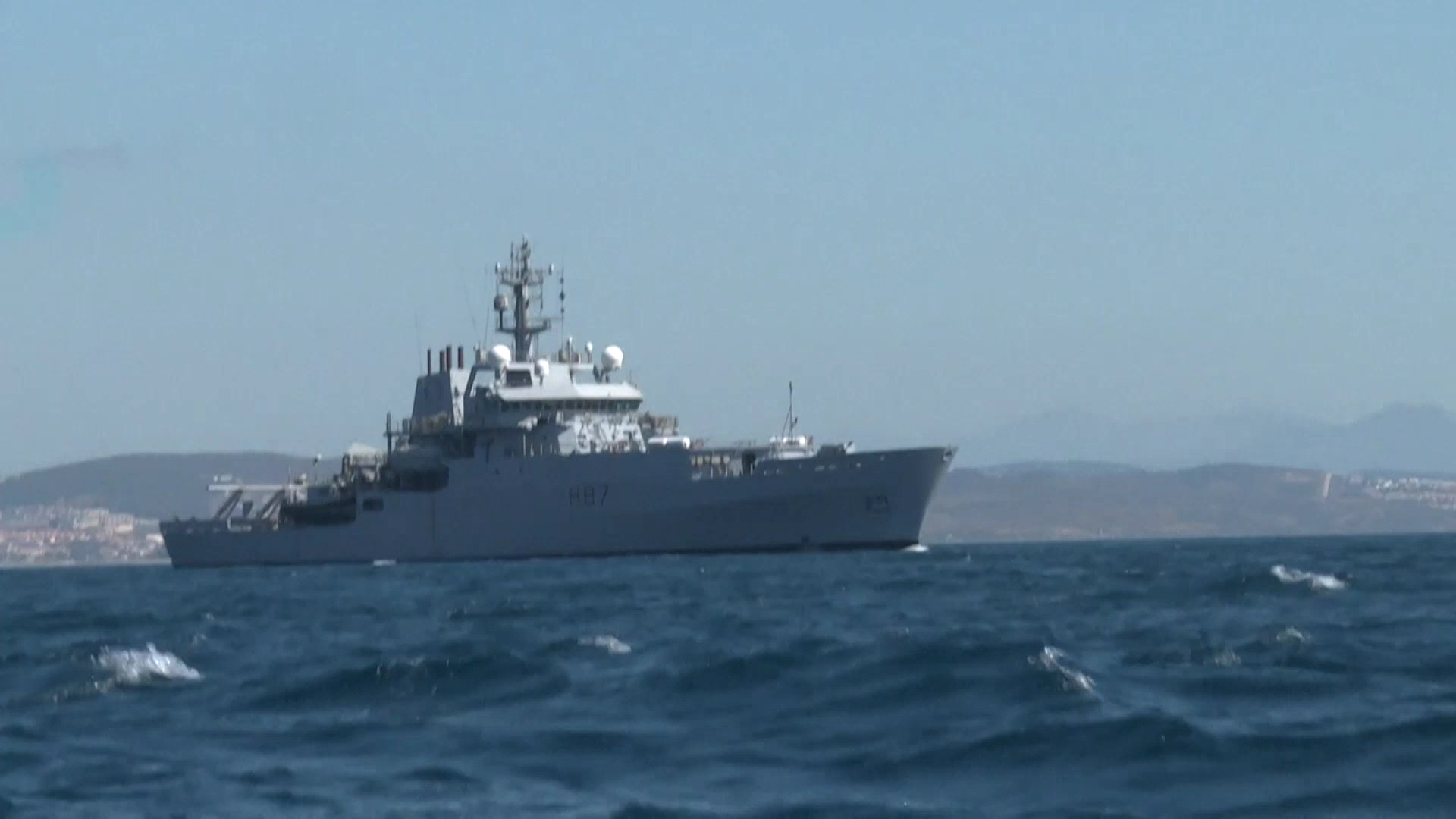 Birîtanîya û Îran.. şerê girtin û berdana gemîyan